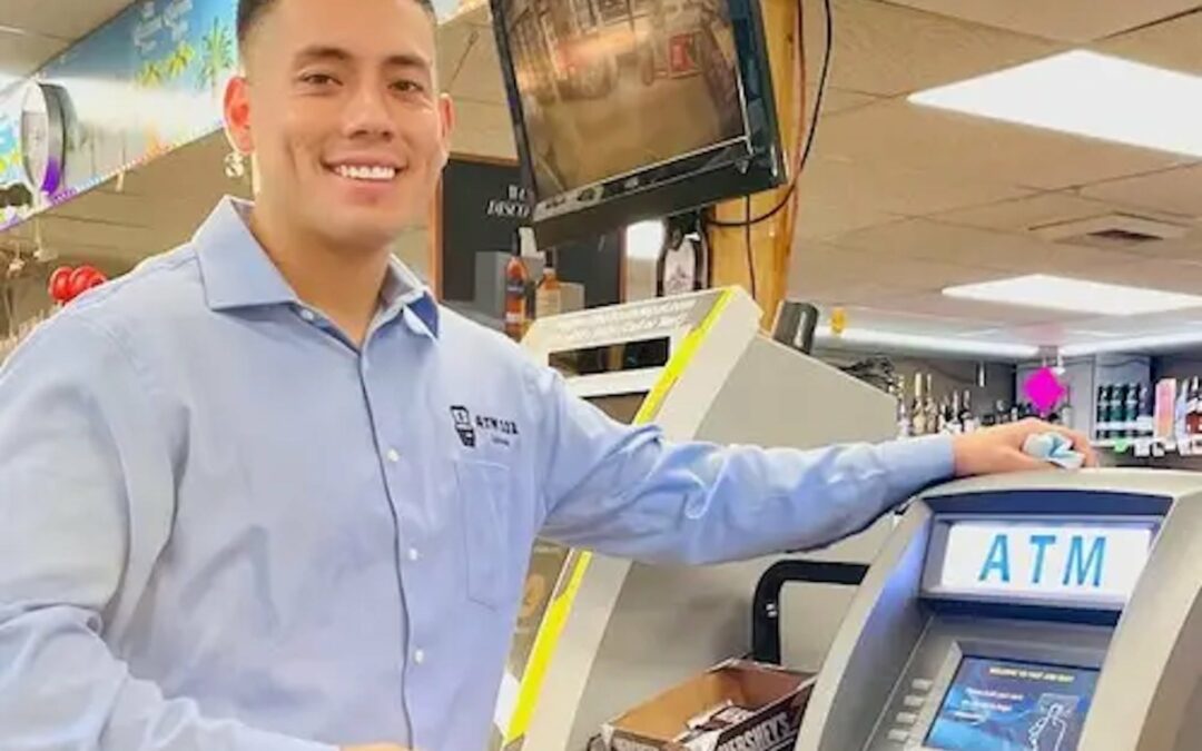 Hogyan keresett egy volt rendőr 12 millió dollárt 3 év alatt, miután 2100 dollárért ATM-eket vásárolt, és melléküzletként üzemeltette